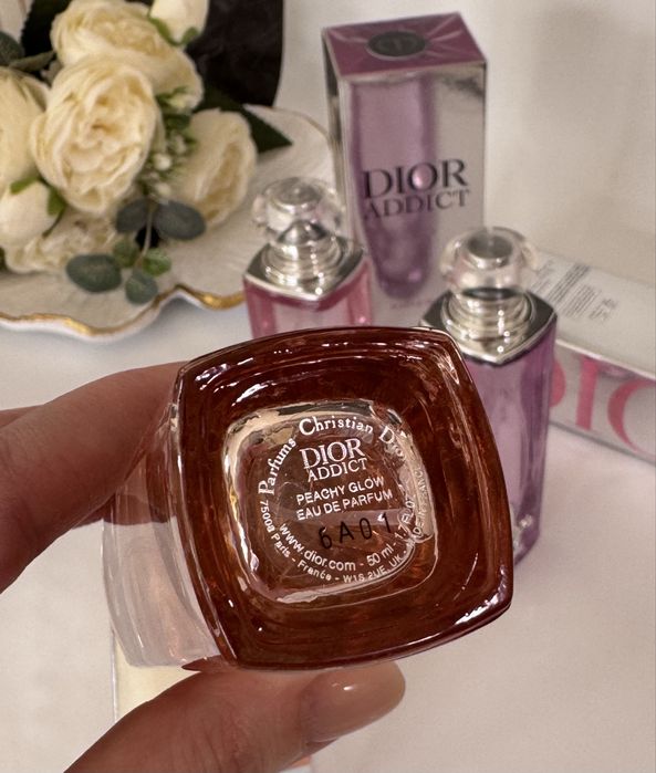 Парфумована вода Dior Addict Glow