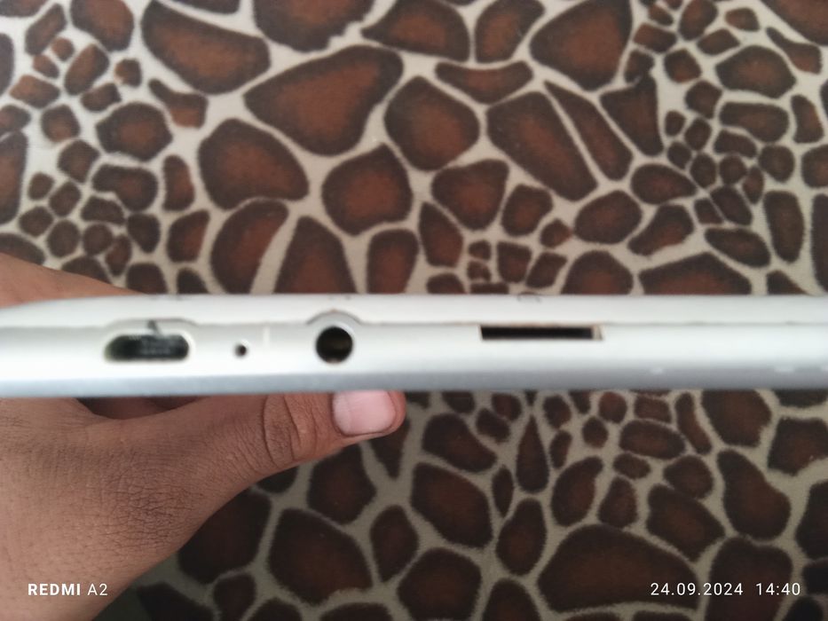 Планшет без батареи