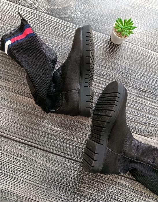 Вінтажні чобітки Tommy Hilfiger, дівчинці-підлітку, 37,5/38 р, шкіра