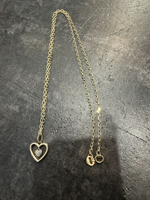 Zloty naszyjnik diament