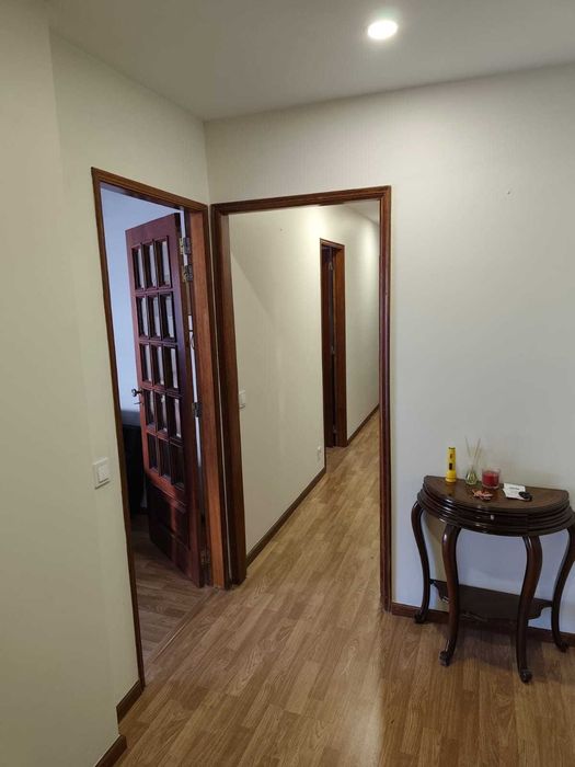 Arrenda-se apartamento T3 na Rua Dr. Francisco Duarte, Braga-S. Vitor