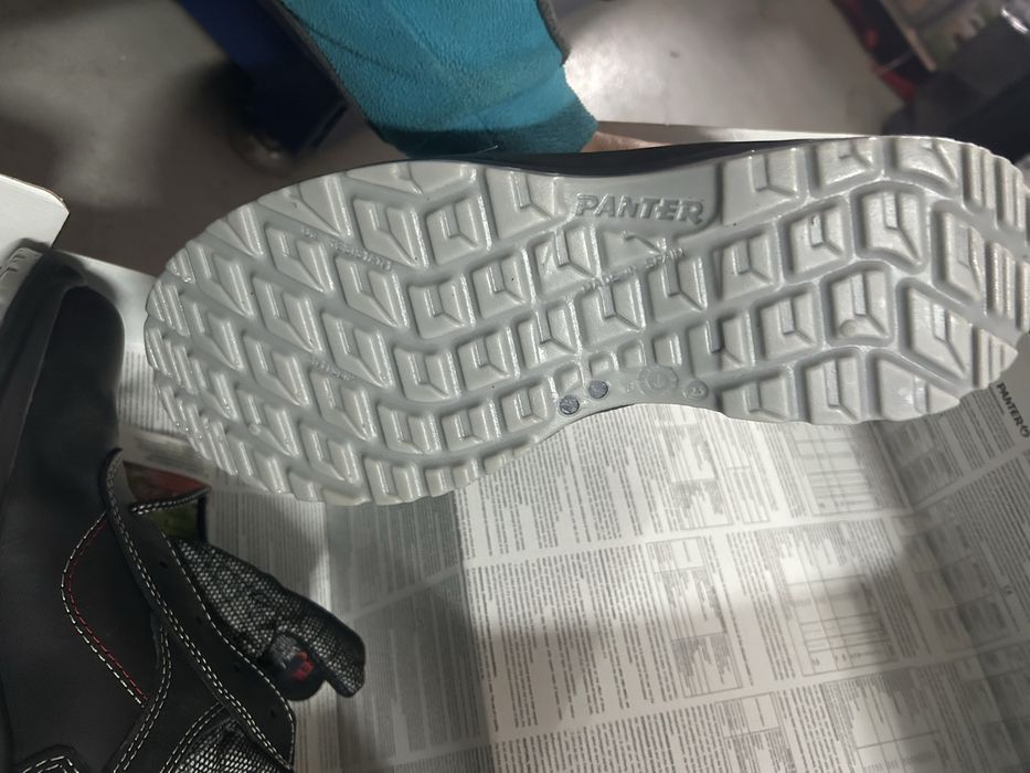 Buty  panter rozmiar 43