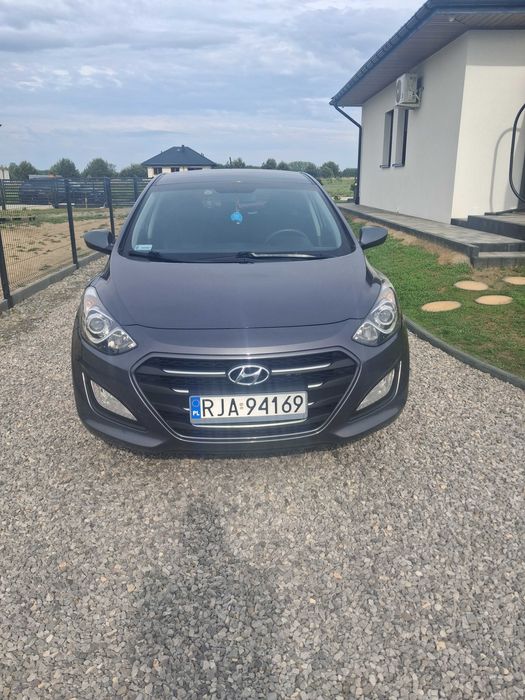 Hyundai i30 bdb stan