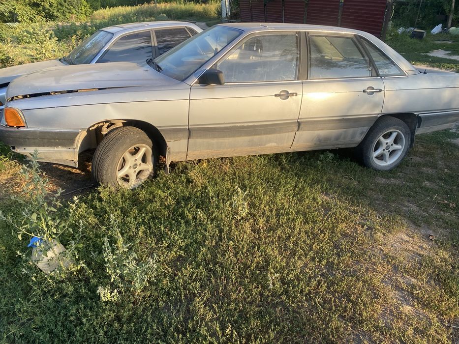 Продам ауді100с3 1.8 (не на ходу)