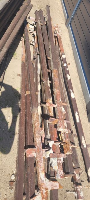 Słupki ogrodzeniowe 240cm