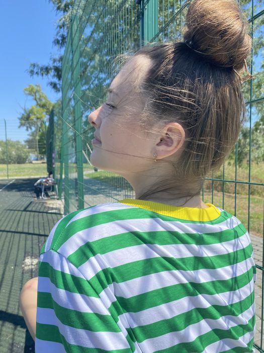 Футболка у смужку