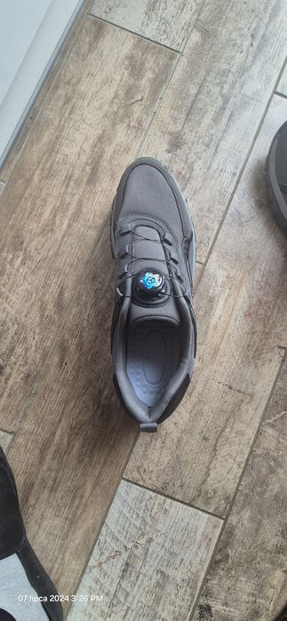 Sprzedam nowe buty 48