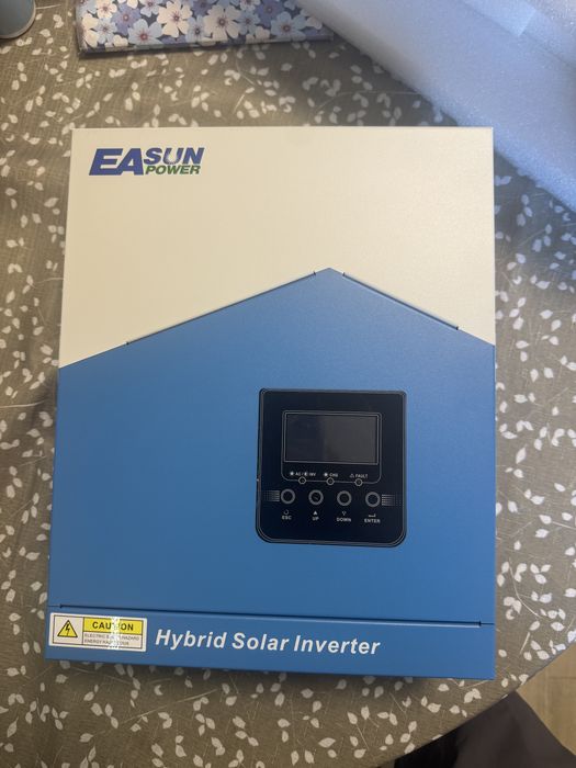 Гібридний інвертор EASUN Power 12v 2.2 kw WI-HI