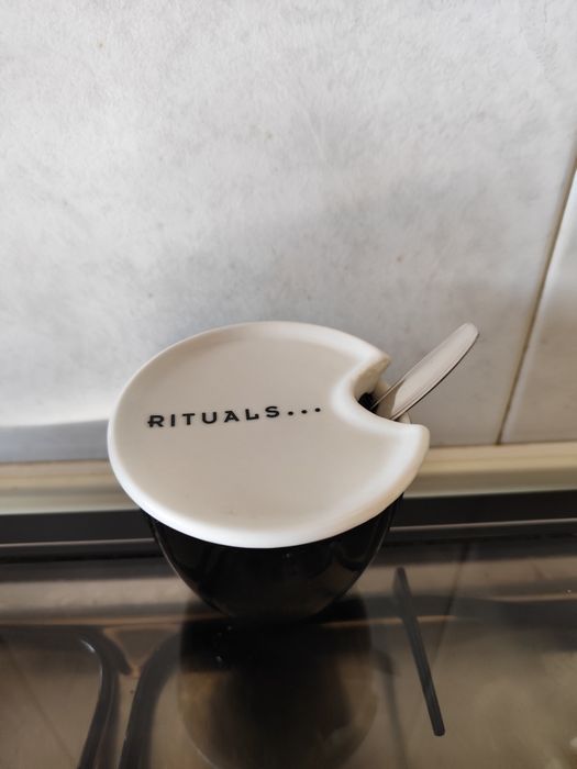 Pote de cerâmica da Rituals