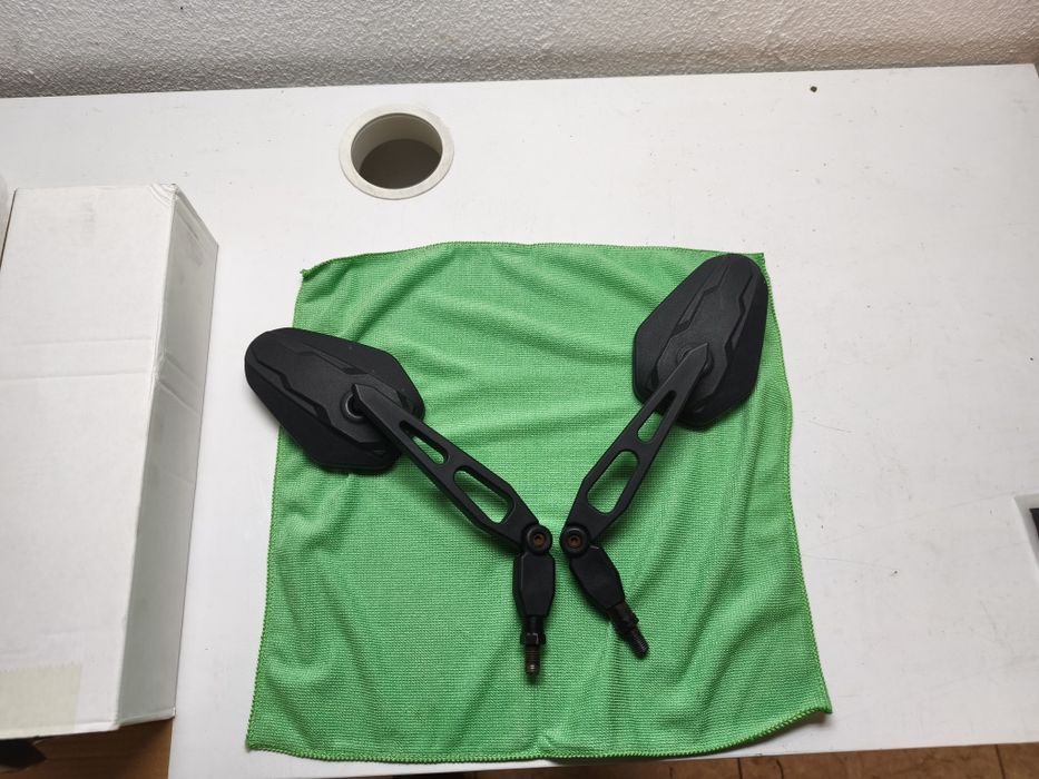 Espelhos universais para mota