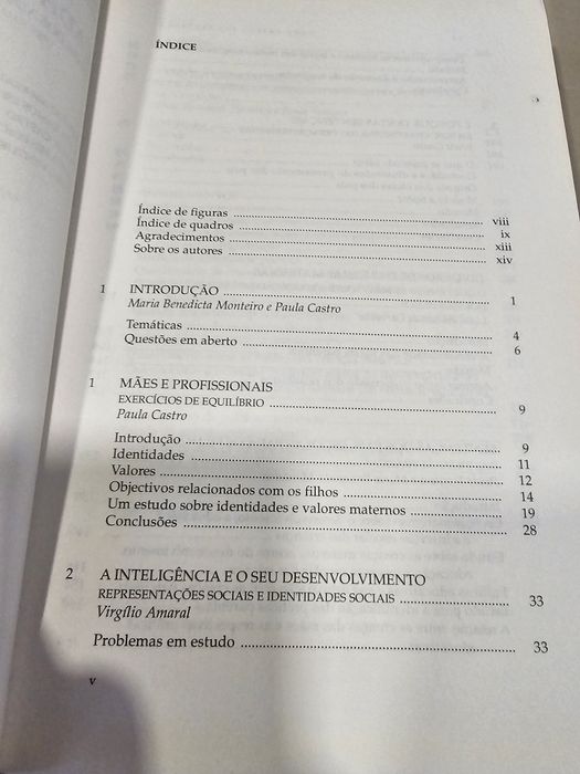 Livro sobre adultos e crianças