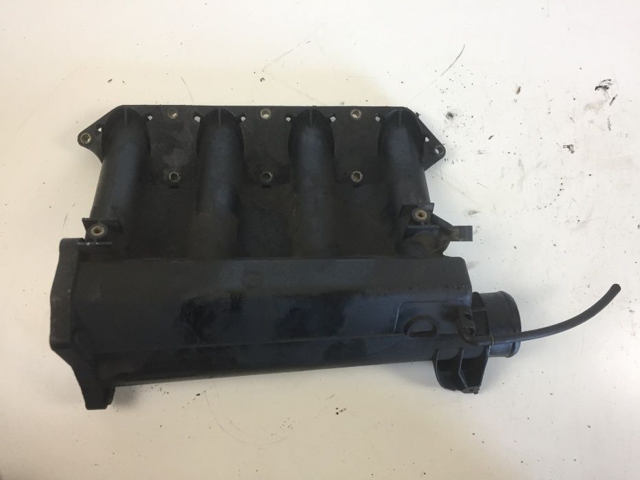 Mercedes Vito W638 2.2 CDI Kolektor Ssący Dolotowy