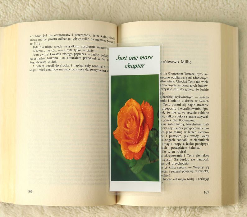 Zakładka do książki z różą herbacianą,