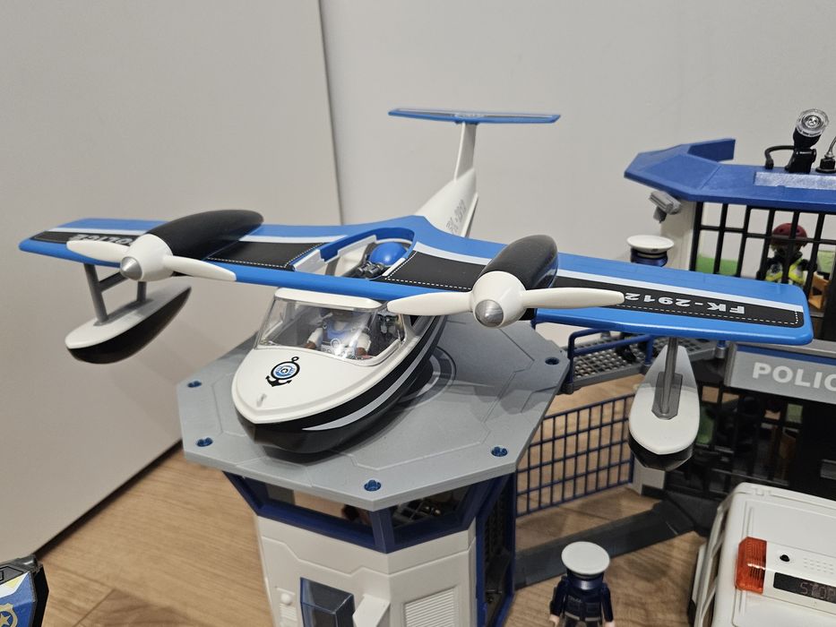 Duży zestaw playmobil więzienie +3 inne zestawy policyjne