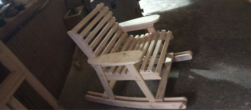 Продам крісло-качалку