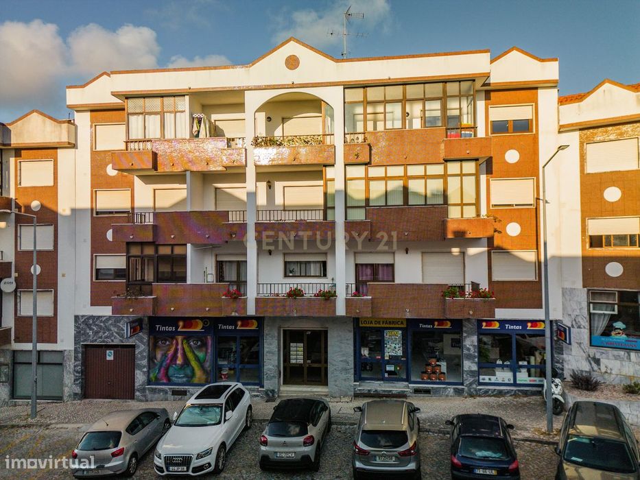 Apartamento T2 em Caldas, junto ao Parque D. Carlos e Centro Comercial