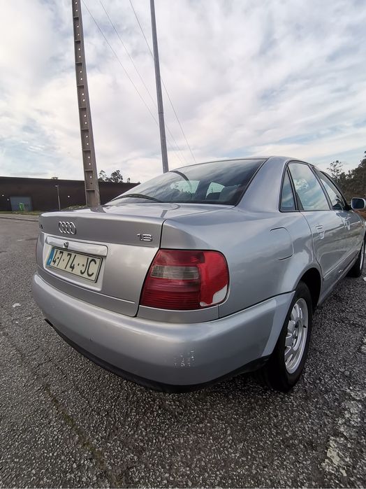 Audi A4 1.6 100cv