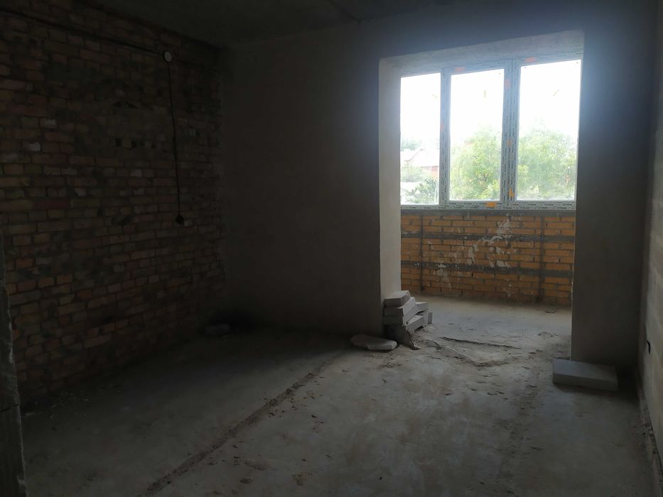 1 км квартира в новобудові