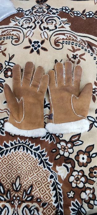 Перчатки UGG теплі
