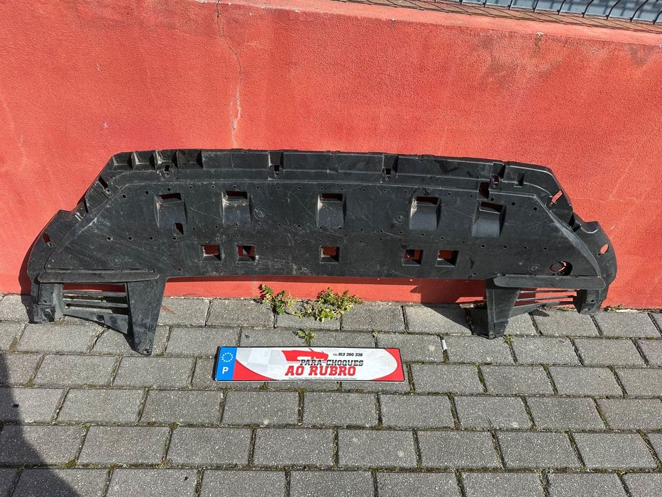 Base inf parachoque Citroen berlingo 2019