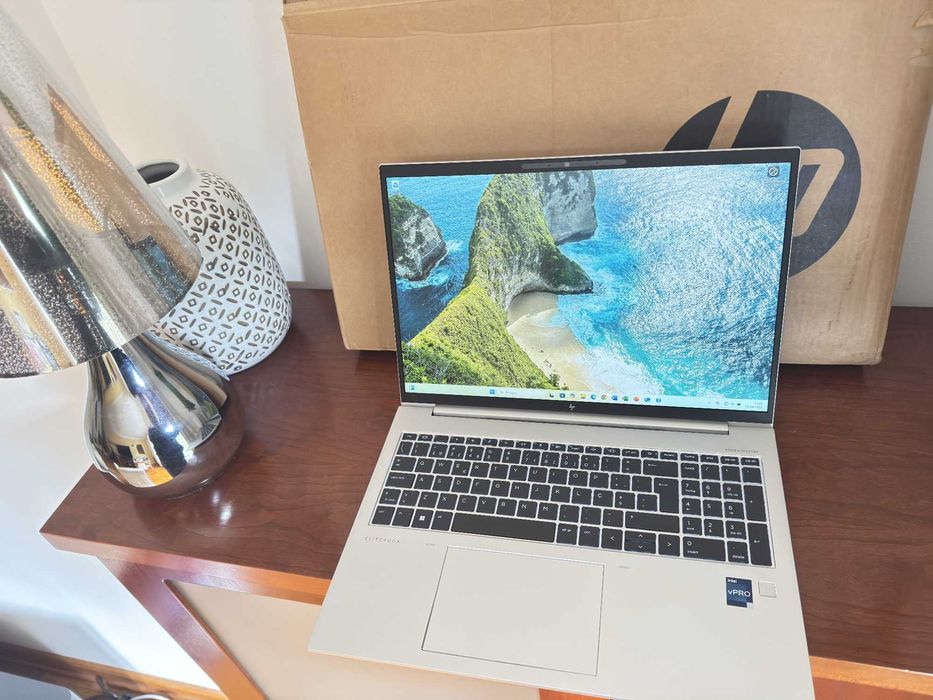 HP Elitebook 860 G10 c/Ecran 16" Tactil|i7-1365u|32Gb|Ssd 1TB|Garantia
