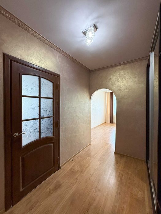 Продаж 3-кімнатної квартири з ремонтом на вул. Львівській, м. Луцьк!!