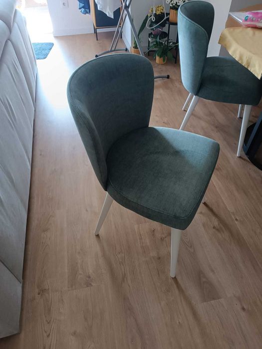 Vendo Mesa de Jantar Redonda com cadeiras