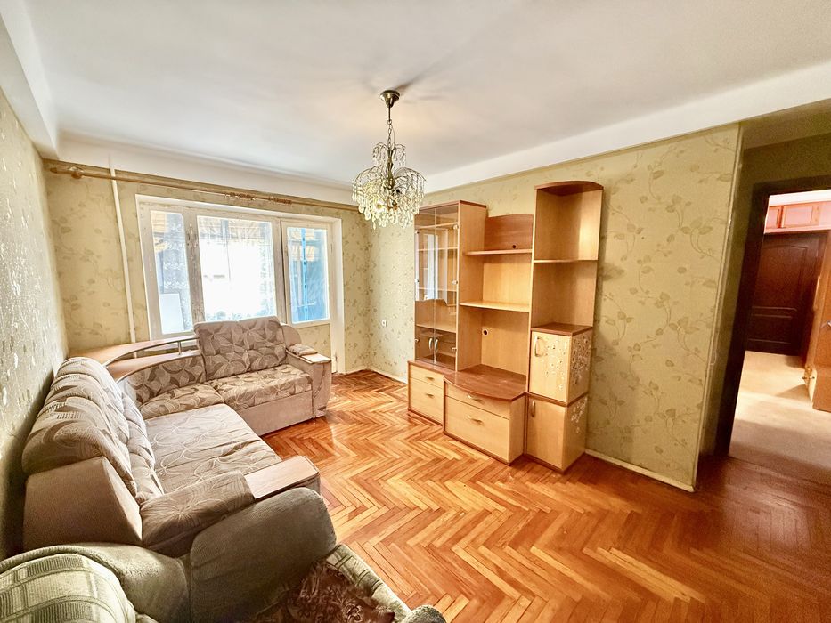 Продаж 4 кімнатної кв вул. Парамонова