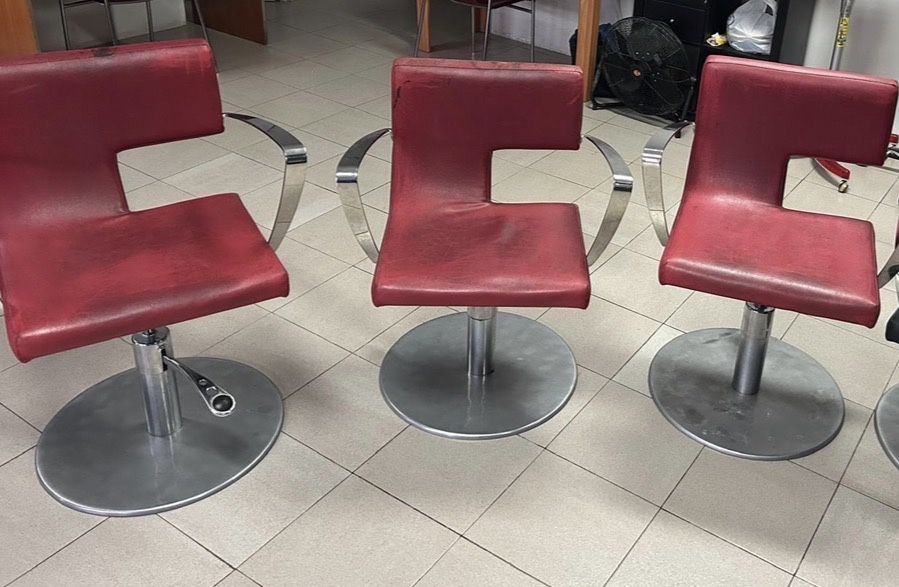 vendo 3 cadeiras de cabeleireiro