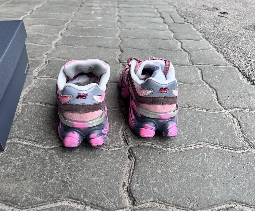 Кросівки жіночі New Balance 9060  Custom Pink/ Rosewood Pink Distressed .