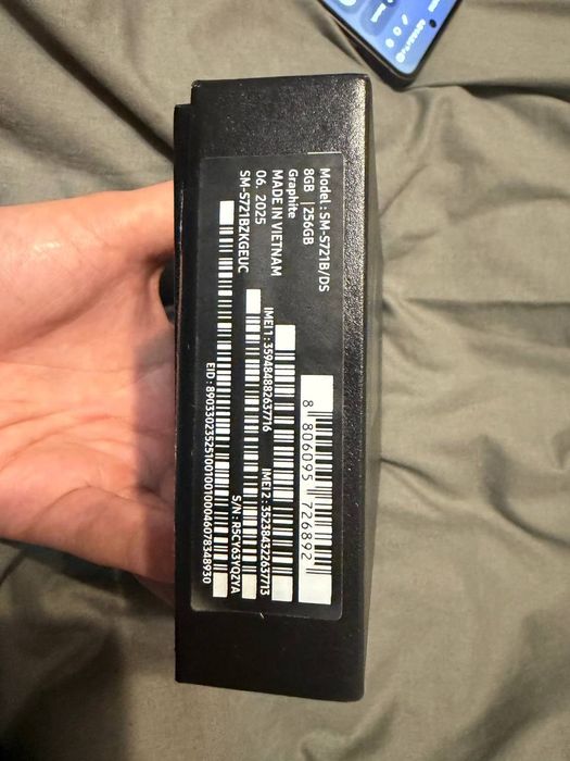 Samsung Galaxy S24 FE 256 GB – ідеальний стан