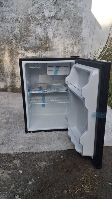 Mini lodówka  67 l