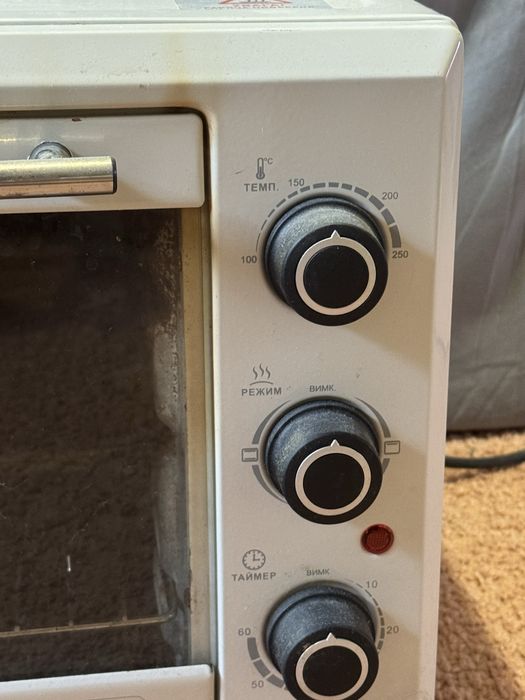 Духовка електична Liberton