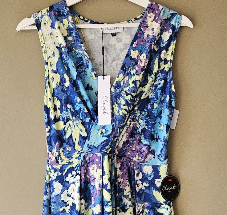 Nowa sukienka z viskozy Closet rozmiar 38