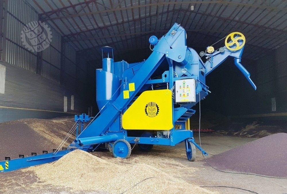 ОВС-25 Очисник вороху самопересувний