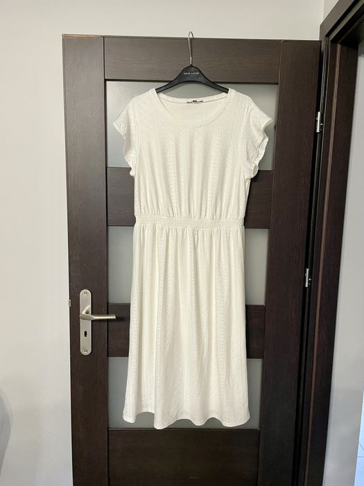 Sukienka damska kremowa Adrianna Papell rozmiar L