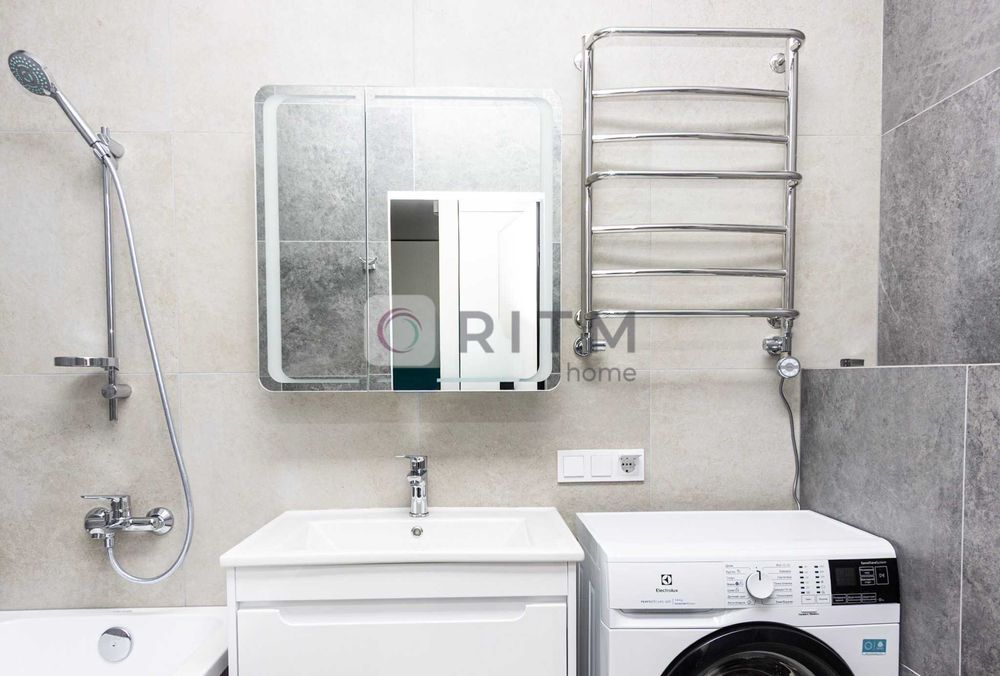 Продаж однокімнатна квартира з ремонтом в новобудові.