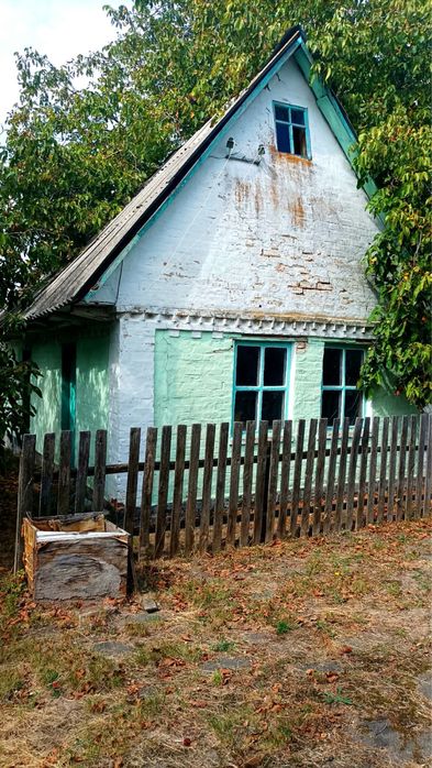 Будинок Шкарівка з великою земельною ділянкою