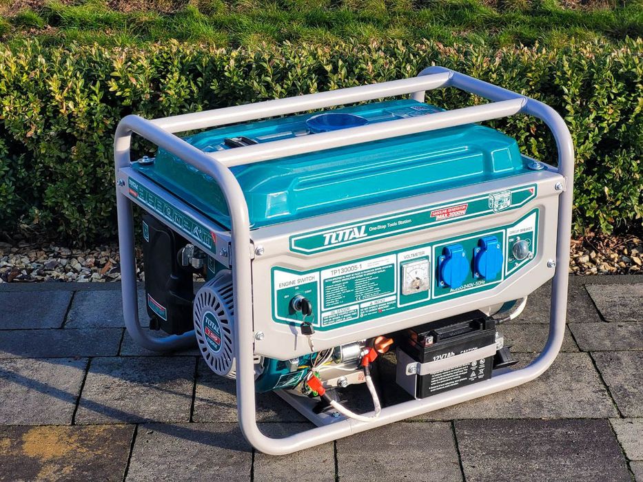 Бензиновий генератор 1-фазний 3kw TOTAL TP130005-1. Стартер!