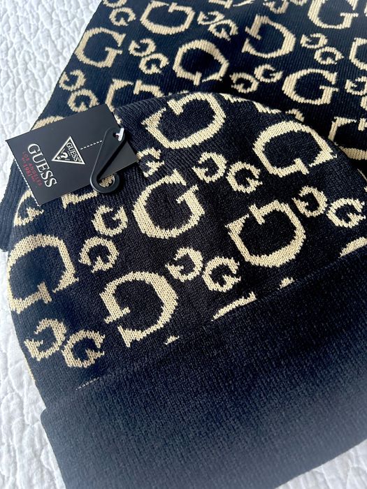 Guess komplet czapka + szalik