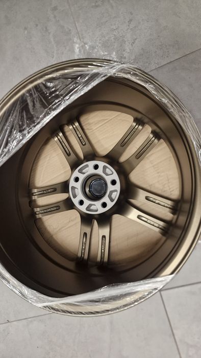 Felgi Aluminiowe  5x112 19" 8.5J ET45 4 sztuki