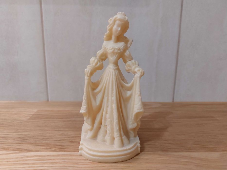 Figurka księżniczki w kolorze alabastrowym, 15 cm