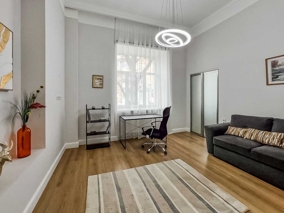 Оренда, Печерськ, Богдана Ступки, 3 кімнати, 85 м, театр Франка, rent