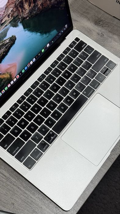Macbook air 2018 13’ polegadas