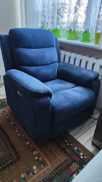 Fotel rozkładany elektrycznie - ZATRI