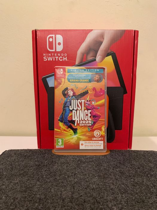 Nintendo Switch OLED + Comando Subsonic + Jogos + Estojo de Transporte (Como Nova)