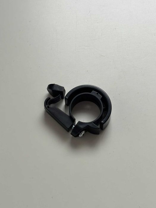 Dzwonek rowerowy XLC DD-R01 czarny plastikowy aluminium na kierownicę