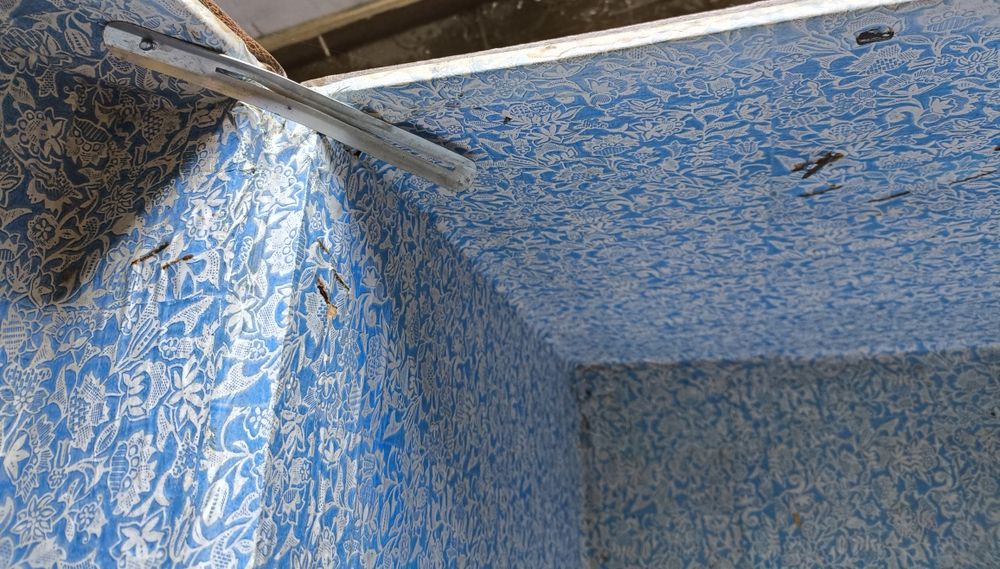 Baú de Armazenamento Antigo