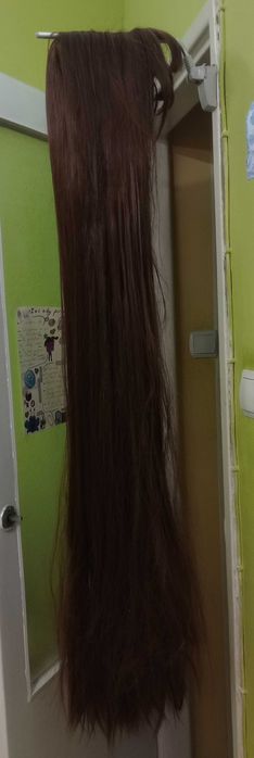 Długa(105cm) brązowa peruka