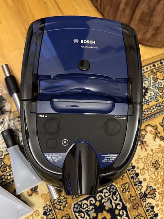 Миючий пилосос з аквафільтром Bosch BWD41700